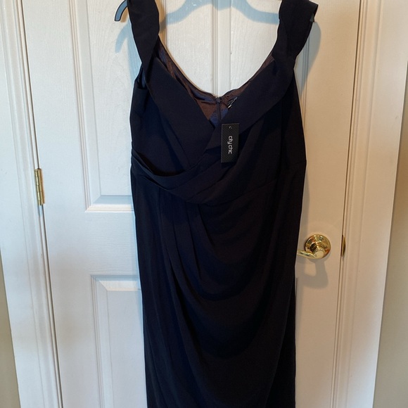 City Chic navy rippled live off the shoulder dress Sz 18 New - Picture 4 of 5